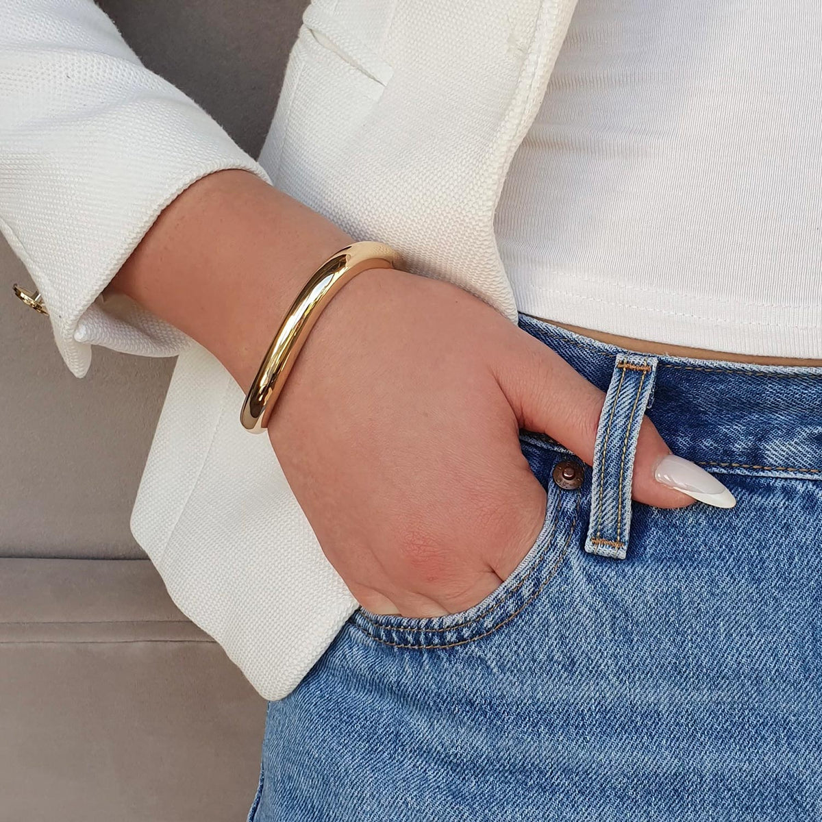 Absolute Statement Wave Bangle, Gold