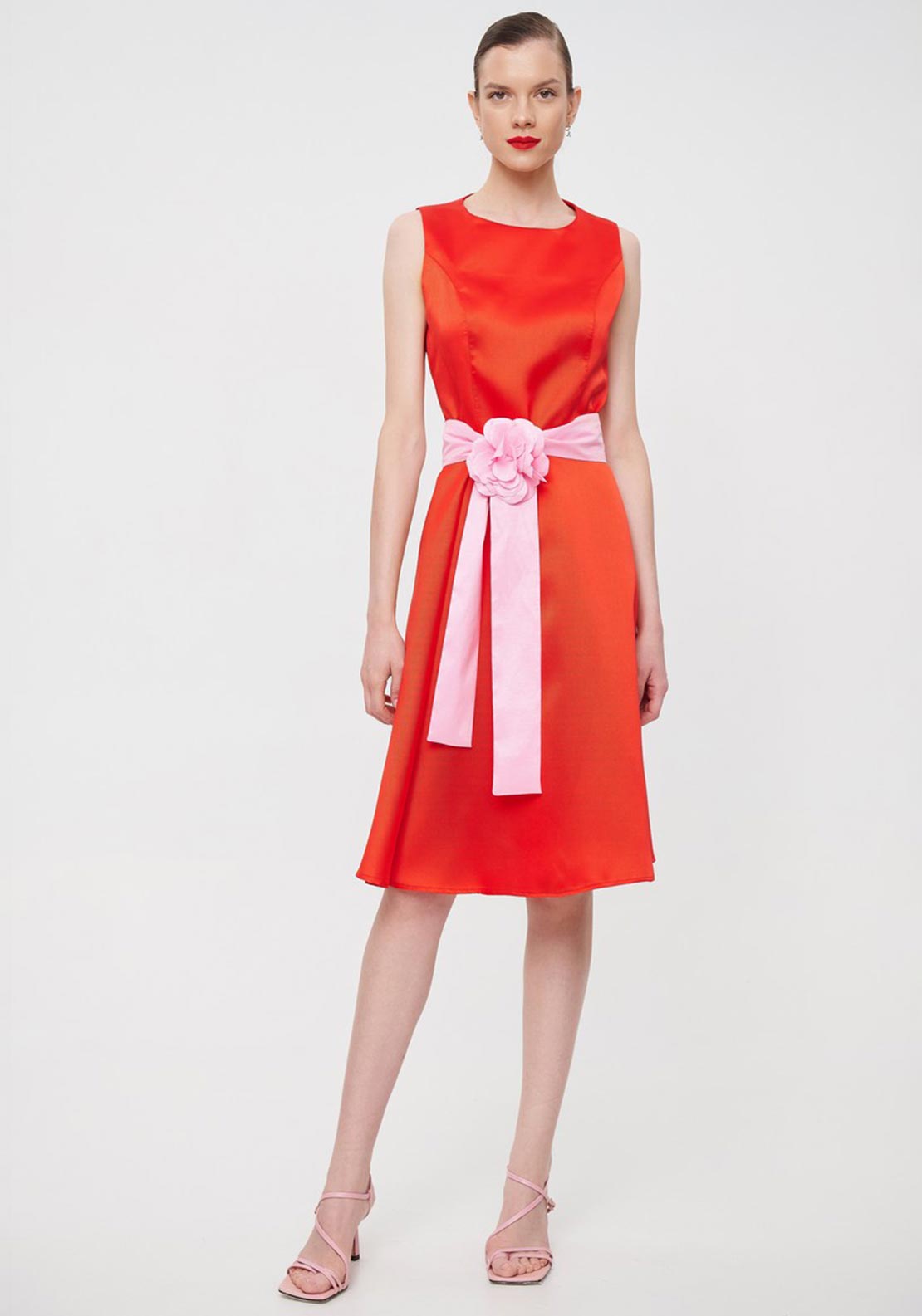 ruched side cut out maxi dress Aemi + Co Slit Cutout Back Cami adding an alluring touch Graduation Dresses Inexpensive Prom Chill Knit Suggested Age:5-6T