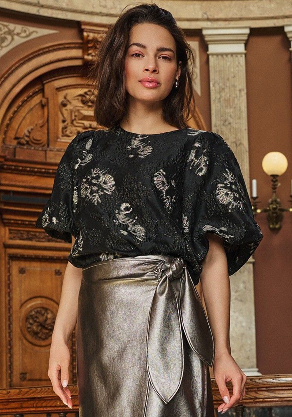 Esqualo Jacquard Puff Sleeve Top, Black