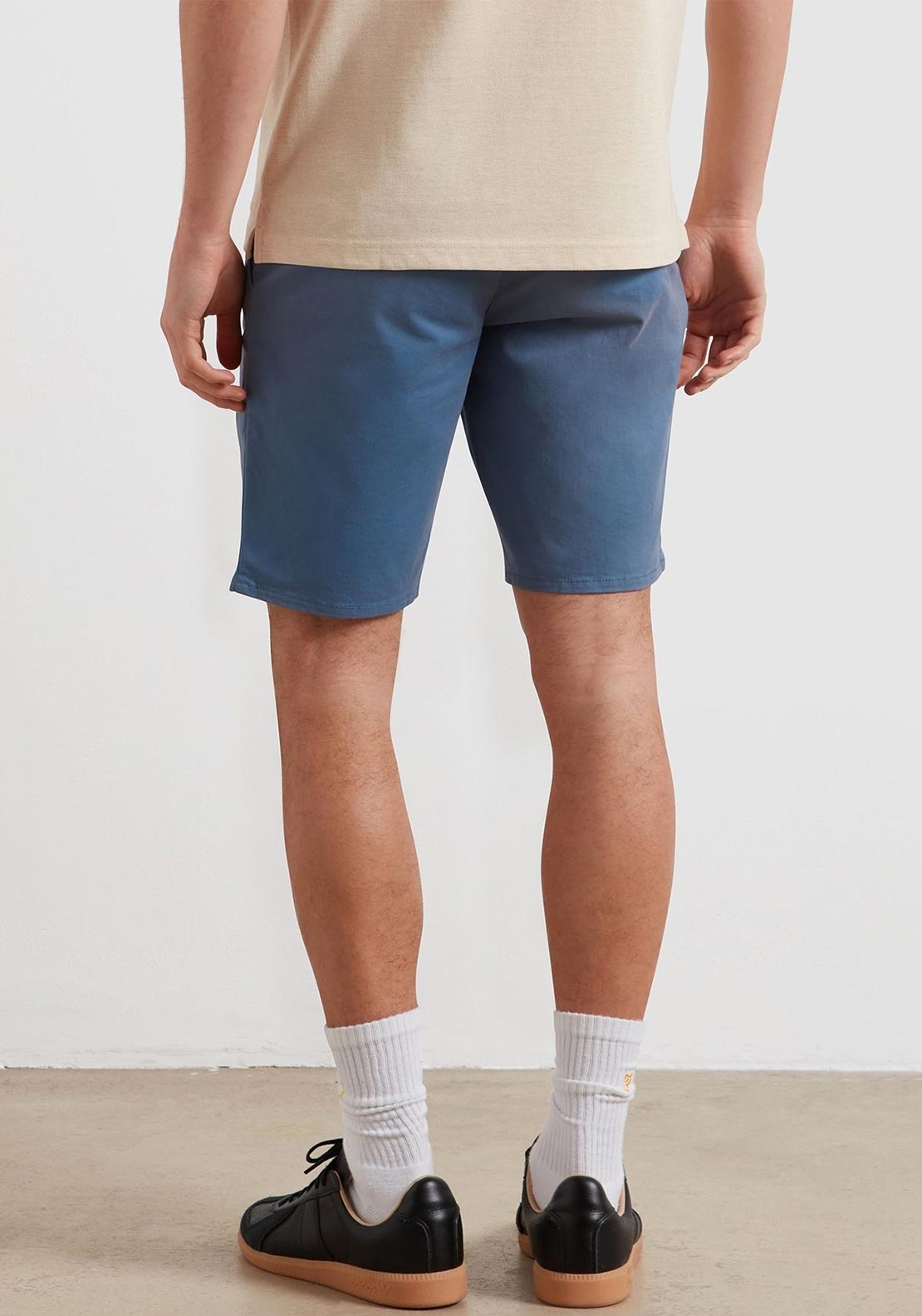 Farah Hawk Twill Chino Shorts, Iris Blue