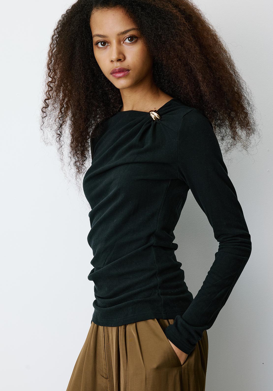 Grace & Mila Bijou Hardware Detail Top, Black
