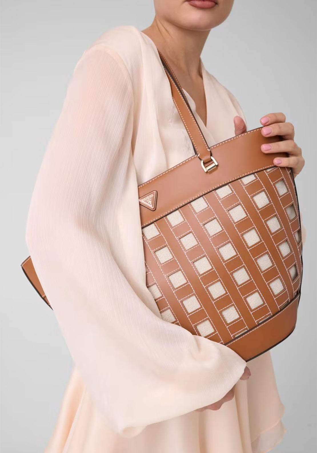 Guess Frankie Girlfriend Tote Bag, Brown