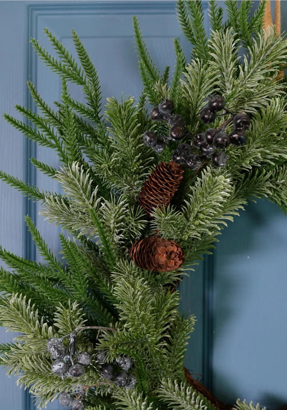 PREMIUM JUNIPER BERRY WREATH