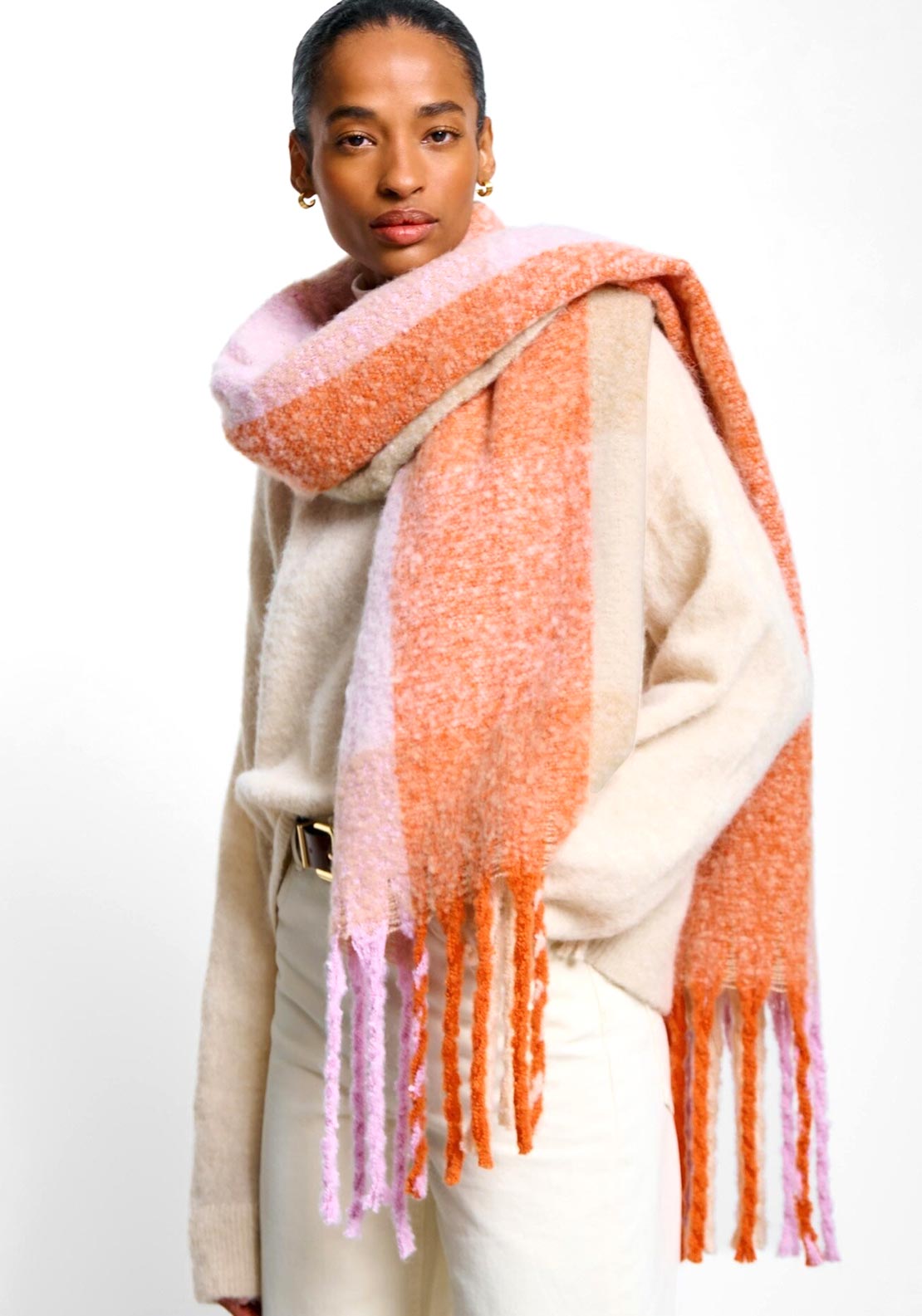 RECYCLED CHECKED TASSEL SCARF