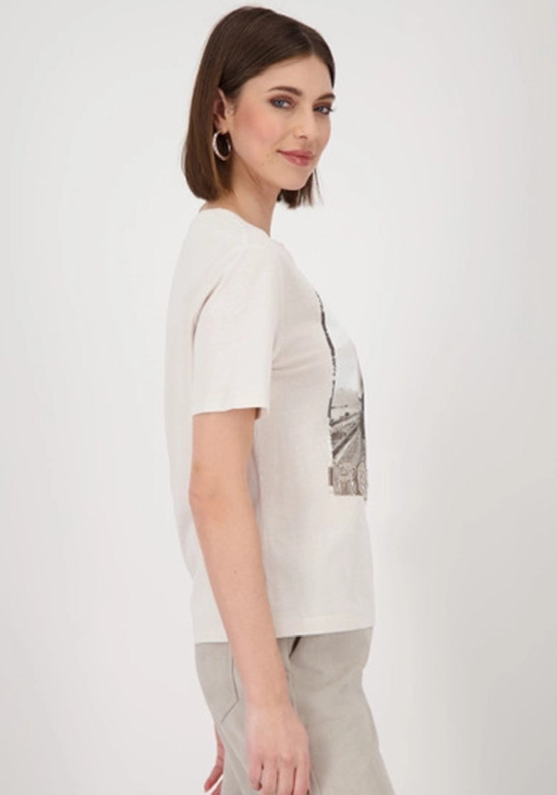 MONARI TSHIRT