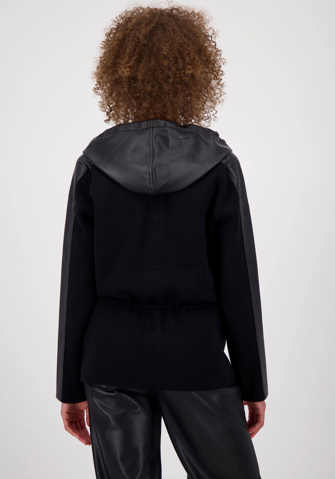 MONARI JACKET