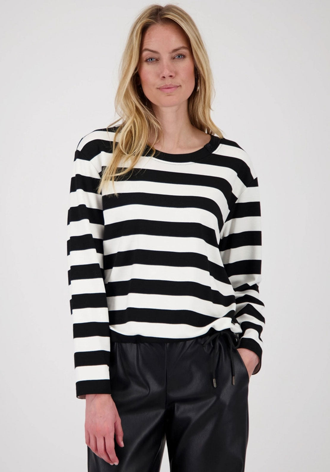 MONARI SWEATSHIRT