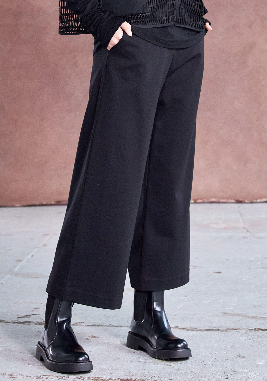 Naya Stretch Wide Cropped Trousers, Black McElhinneys