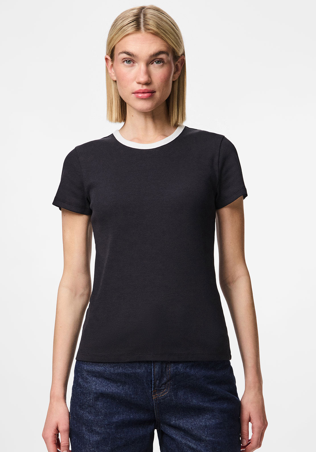 Pieces May Ribbed Fitted T Shirt, Black