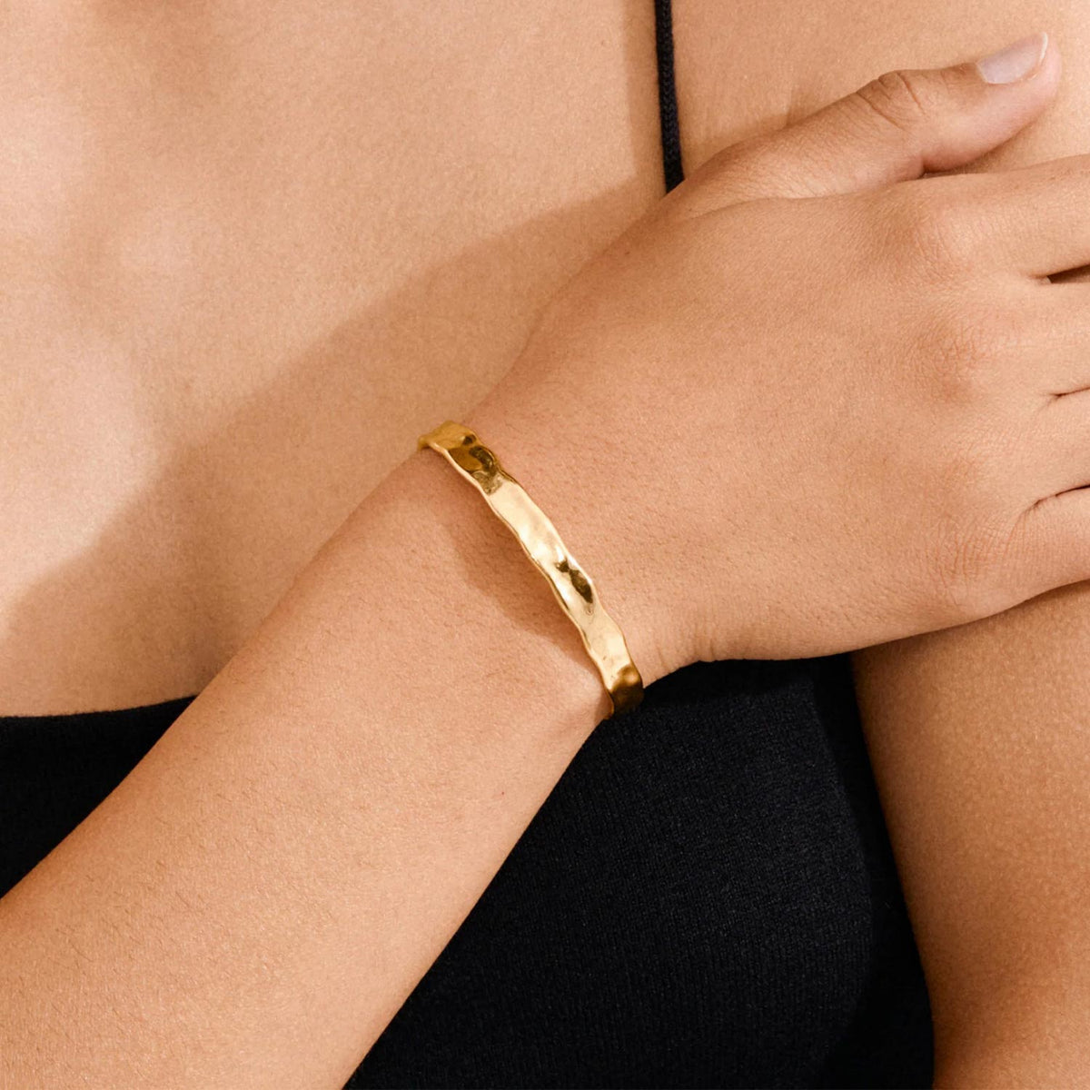 Pilgrim Ember Bangle, Gold