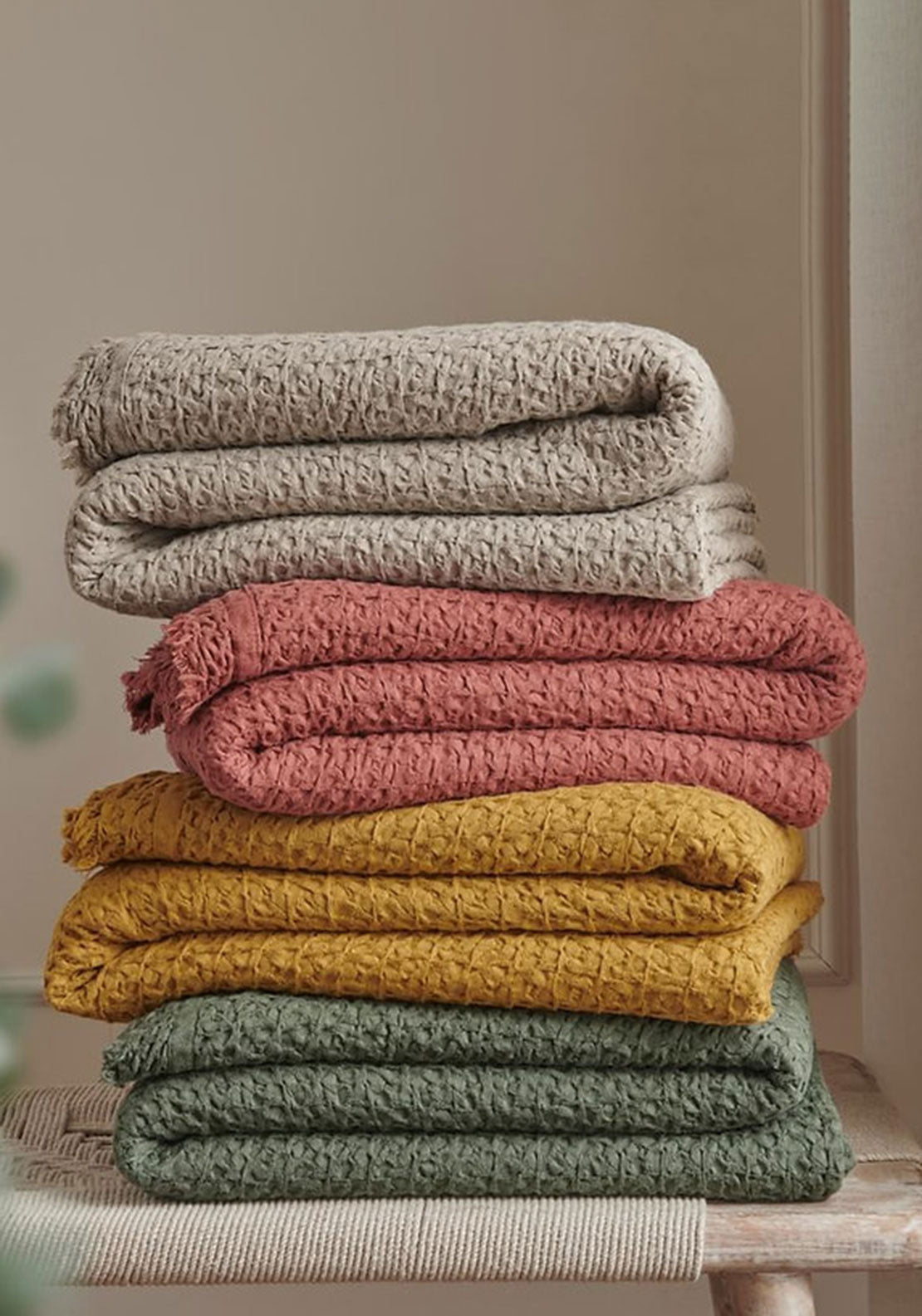 ASTRAL BEDSPREAD 150 X 200 PUTTY