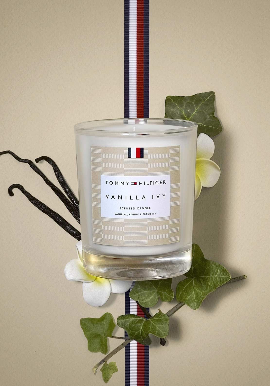 Tommy Hilfiger Vanilla Ivy Scented Candle