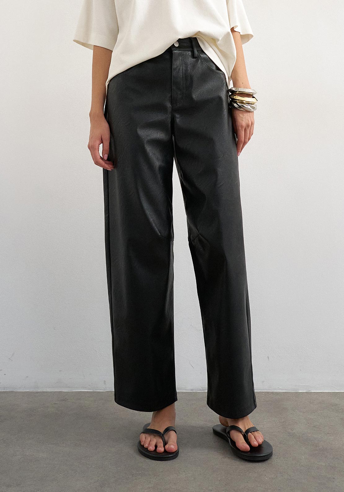 TOPSHOP Talla Faux Leather Barrel Leg Trousers, Black