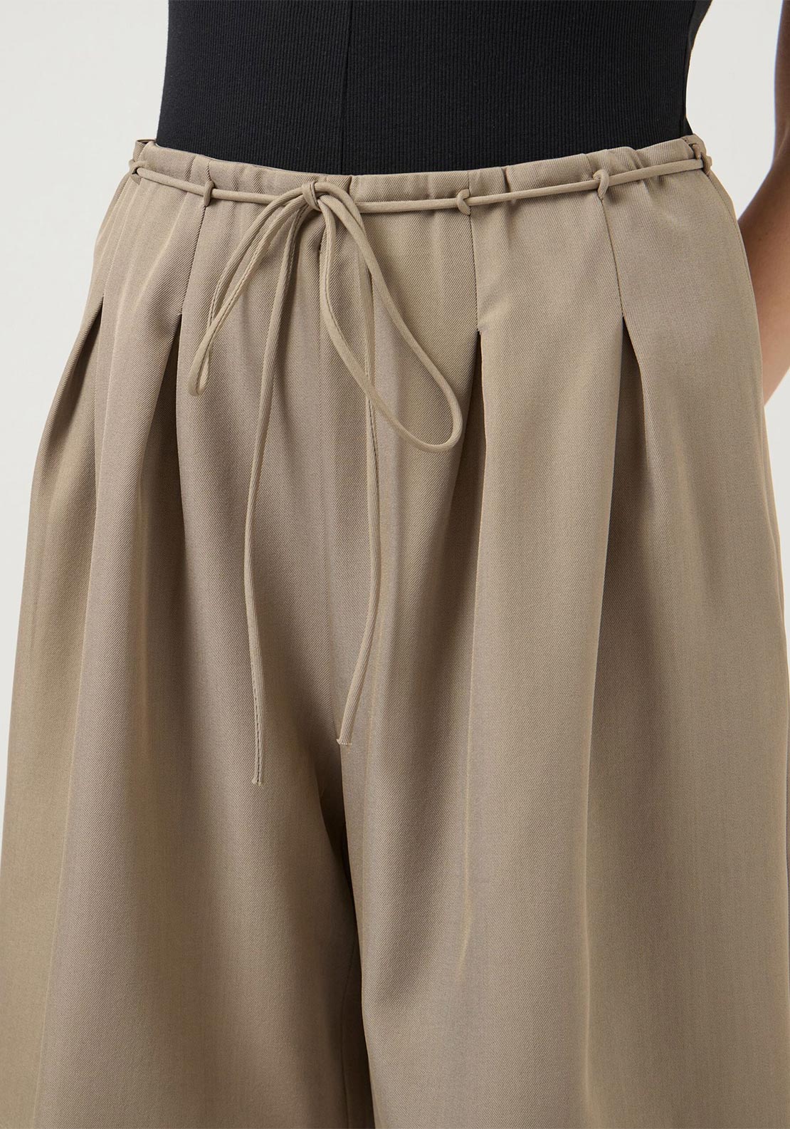 YAS Camia Shorts, Beige