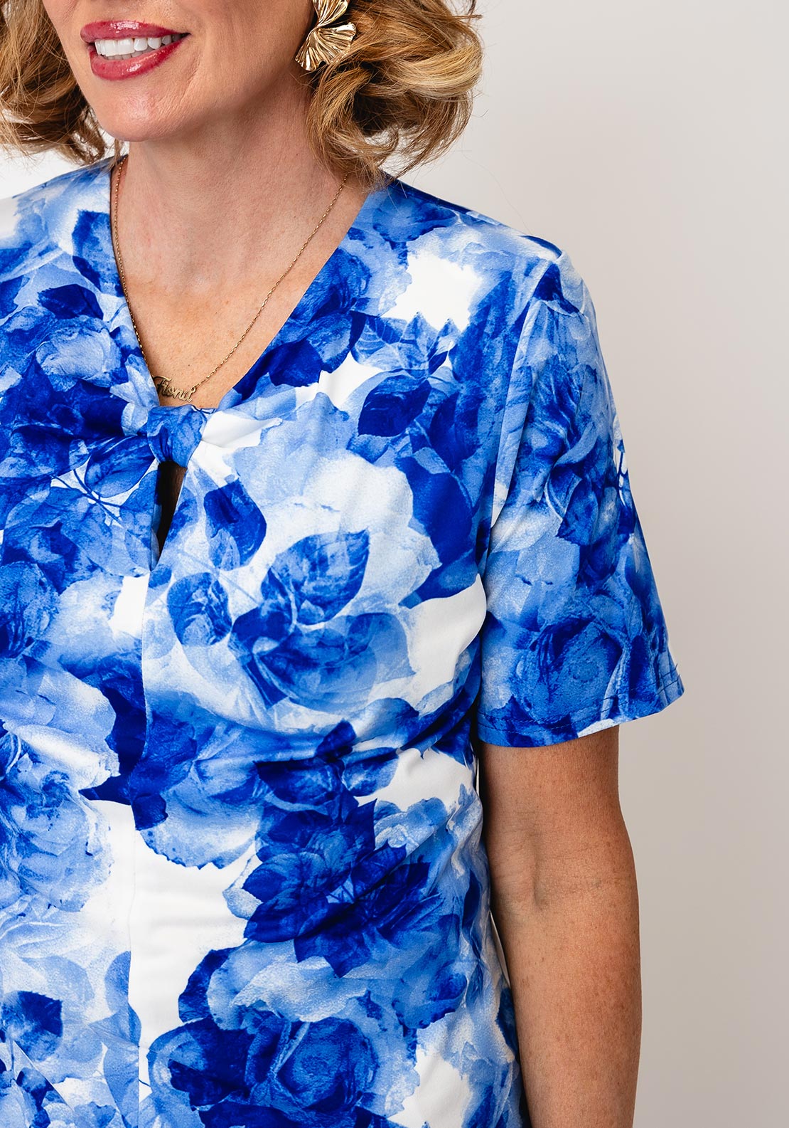 Via Veneto Sandy Floral V Neck Top, Blue