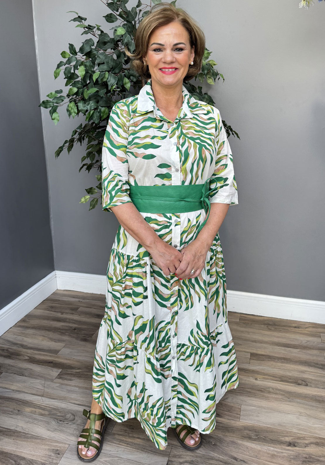 D.e.c.k by Decollage One Size Leaf Print Tiered Shirt Dress, Green