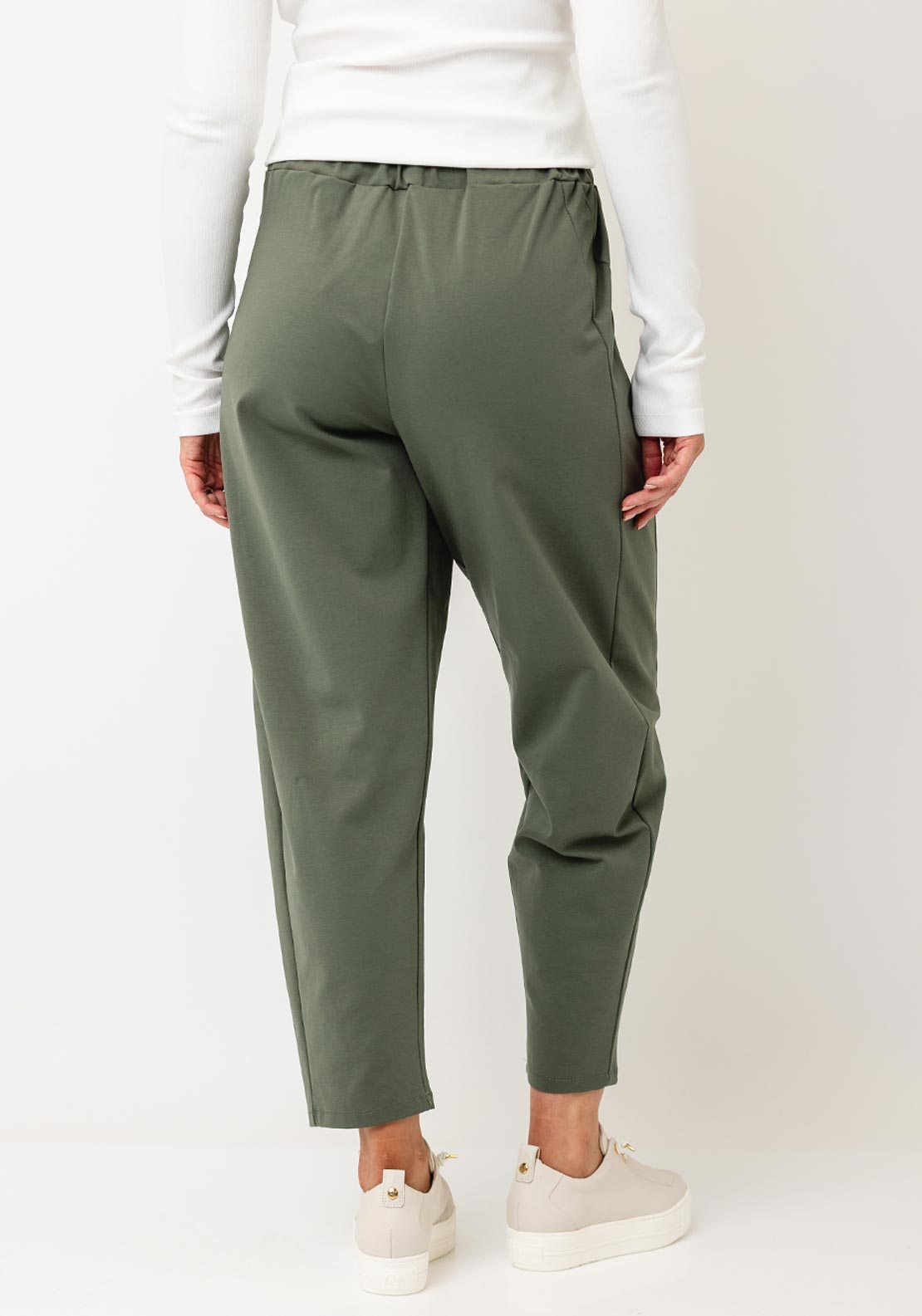 D.E.C.K by Decollage Barrel Trousers, Green