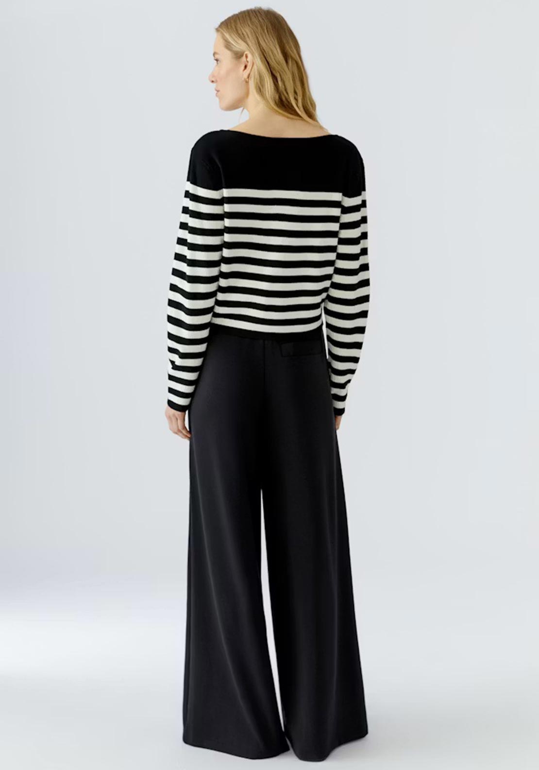 OUI JUMPER