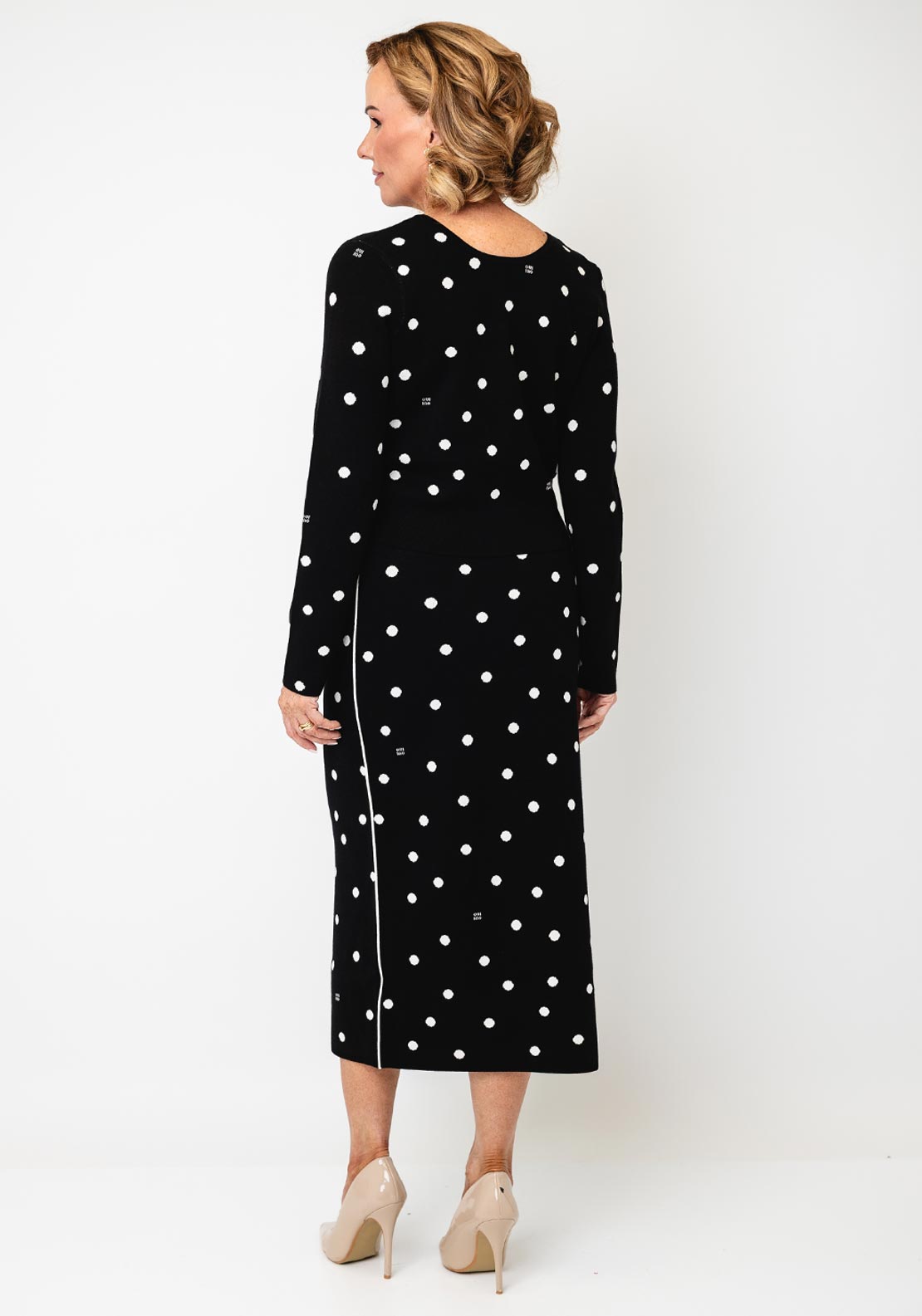 Oui Dot V Neck Cropped Cardigan, Black