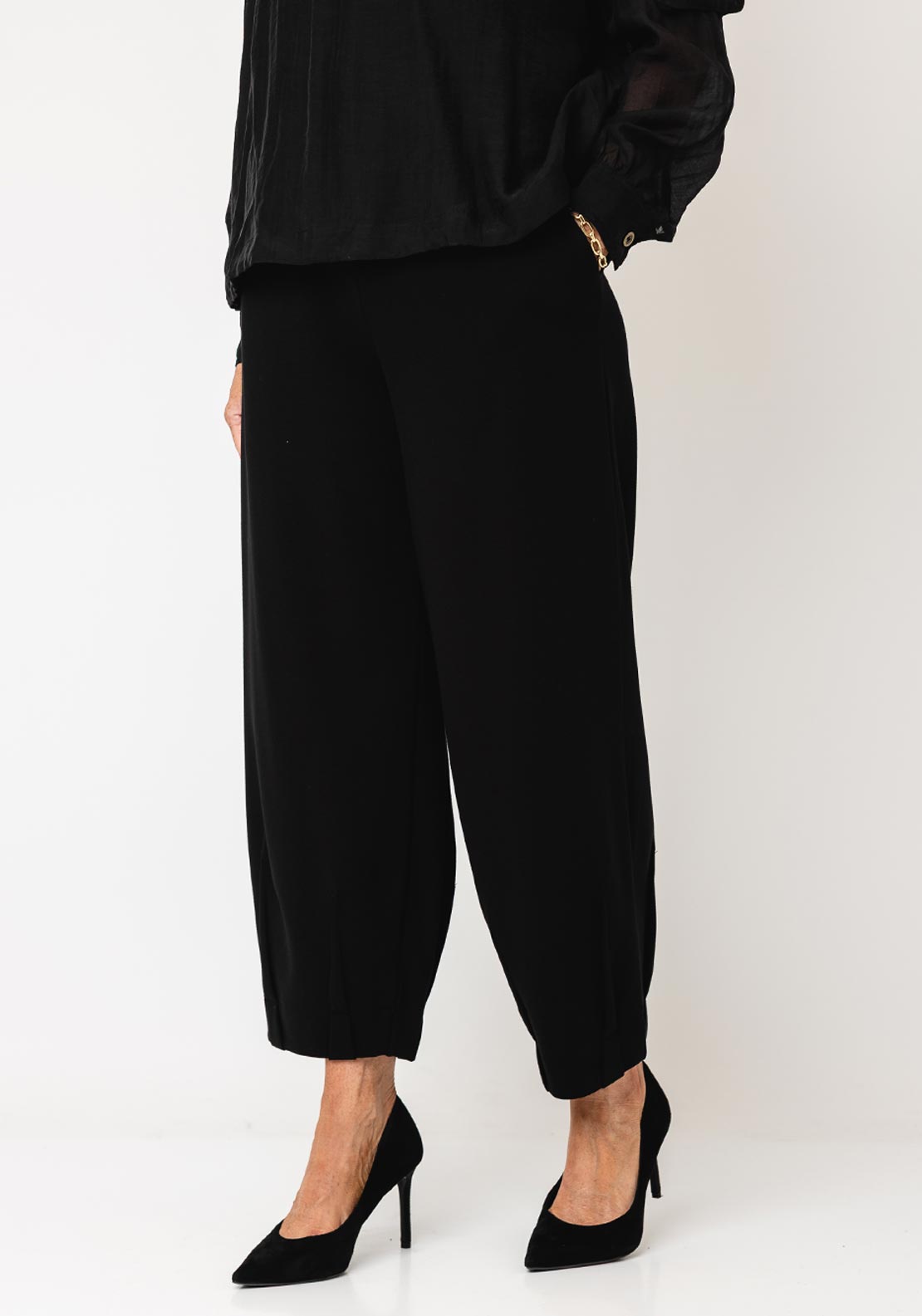 Ozai N Kú Elastic Waist Tapered Trousers, Black