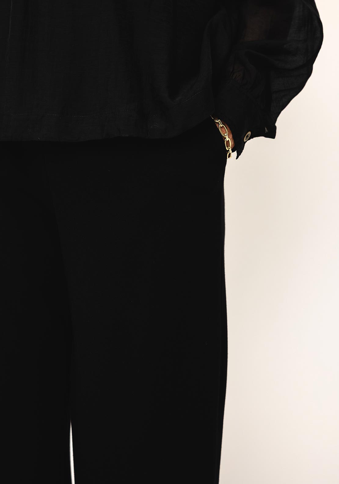 Ozai N Kú Elastic Waist Tapered Trousers, Black