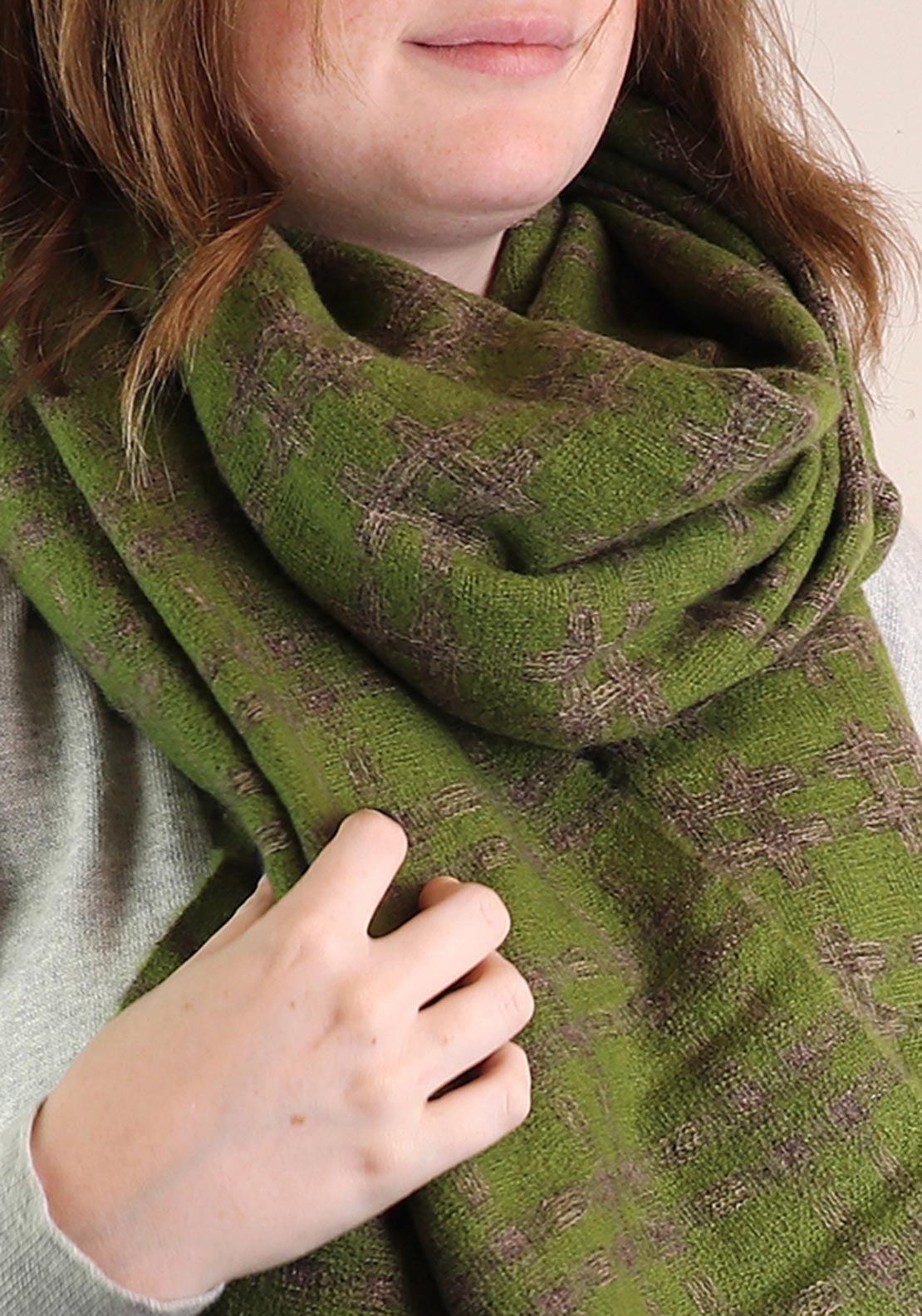 Pom Crosshatch Check Scarf, Green