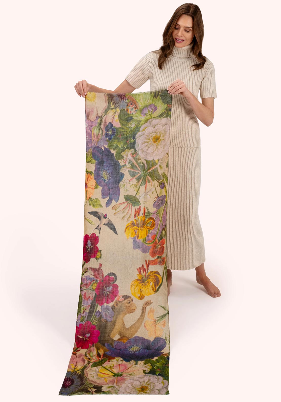 AUTUMN POSY IN CREAM WOOL