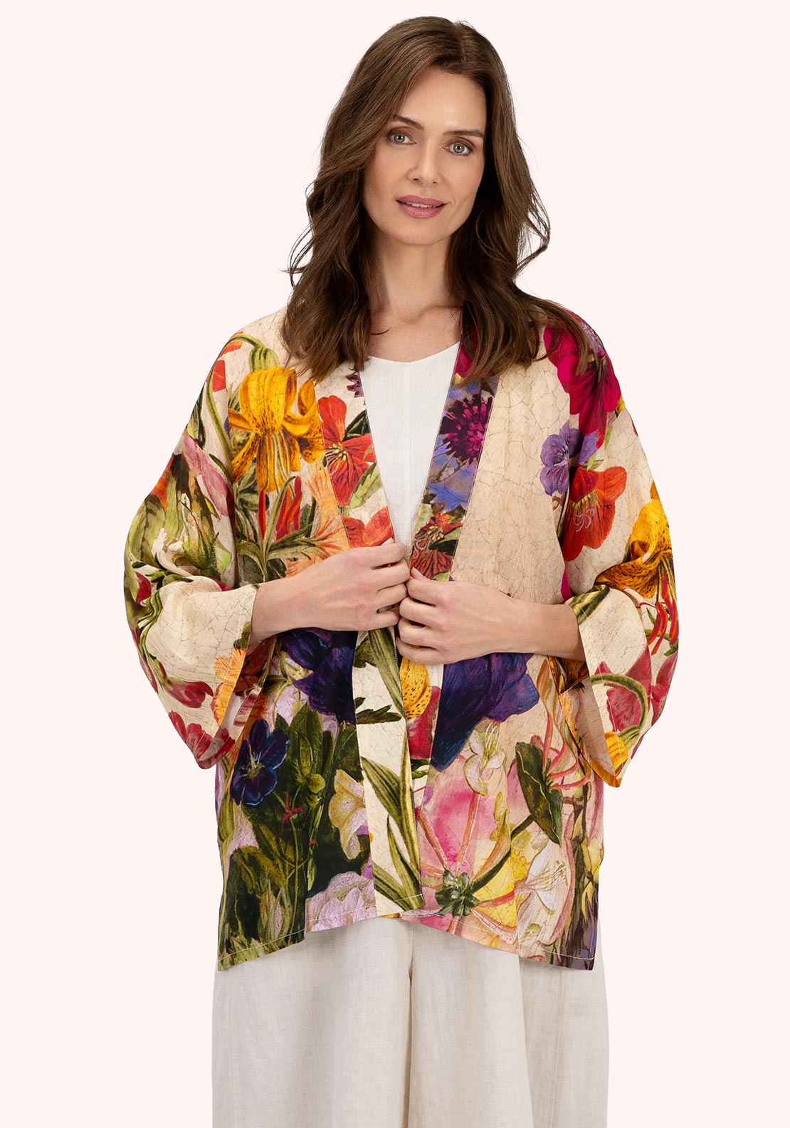 CREAM POSY MID LENGTH KIMONO