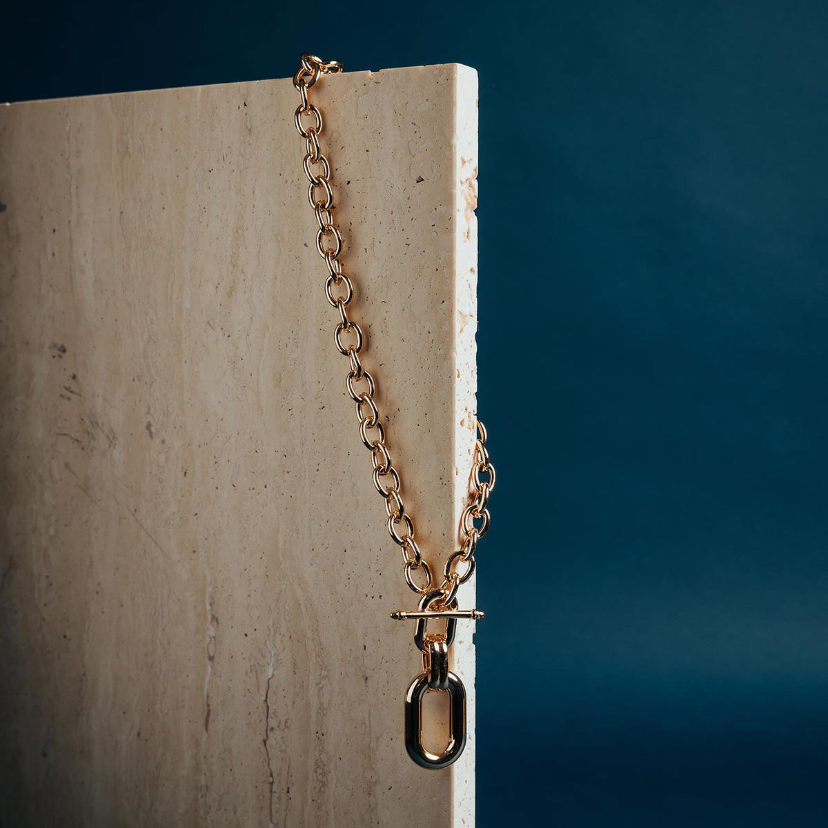 Sandra’s Signature Collection Lily T-Bar Chain Link Necklace, Gold