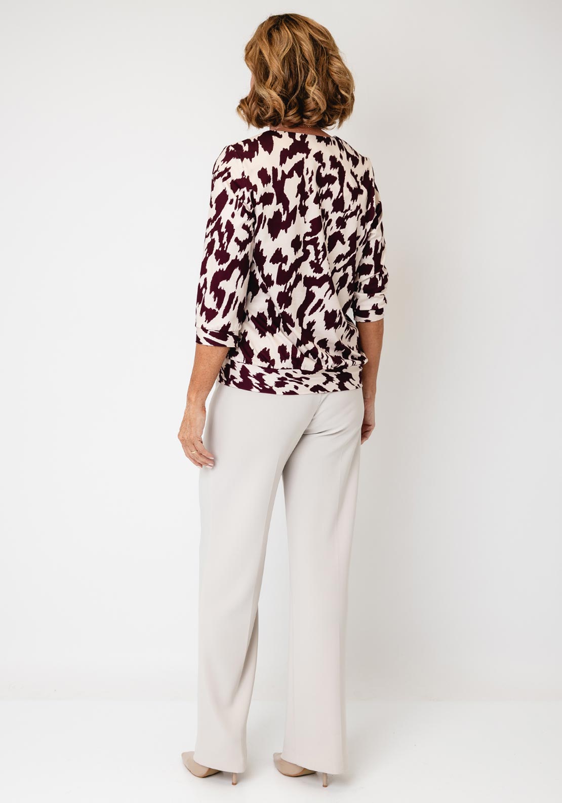 Se Moi Abstract Print Quarter Zip Top, Beige and Wine
