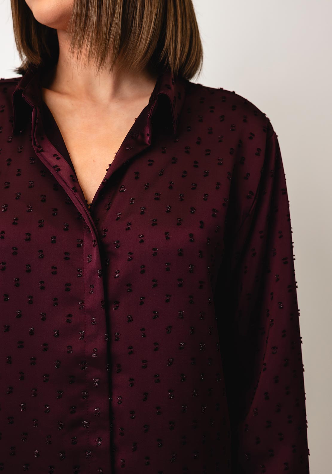 Tiffosi Pelota Jacquard Satin Blouse, Wine