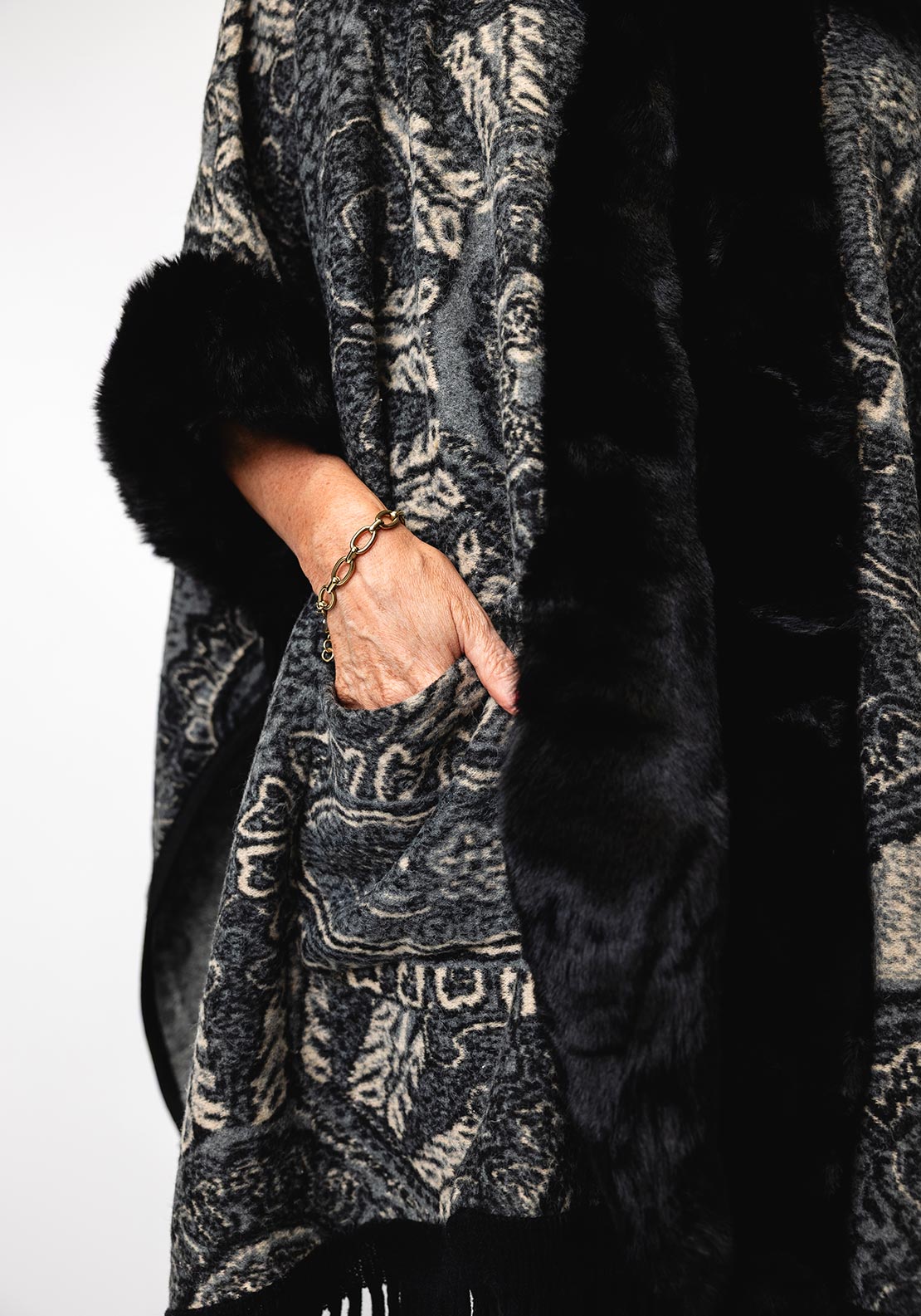 LADIES WRAP