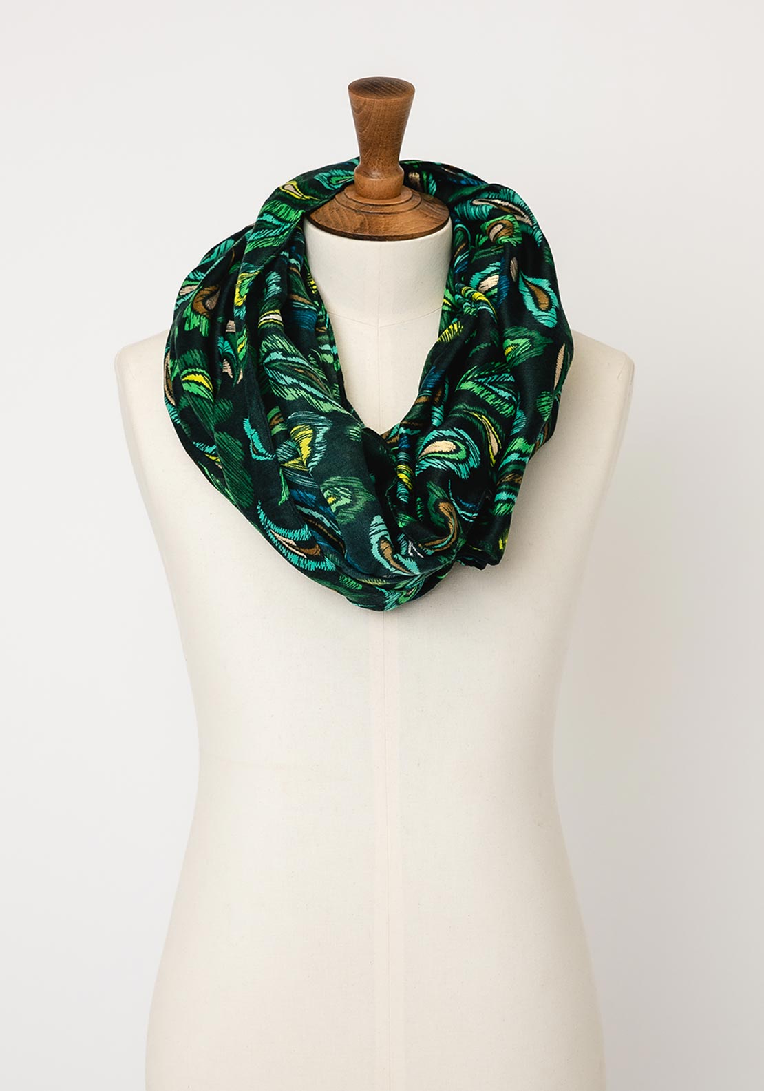 Serafina Paisley Print Lightweight Scarf, Punk
