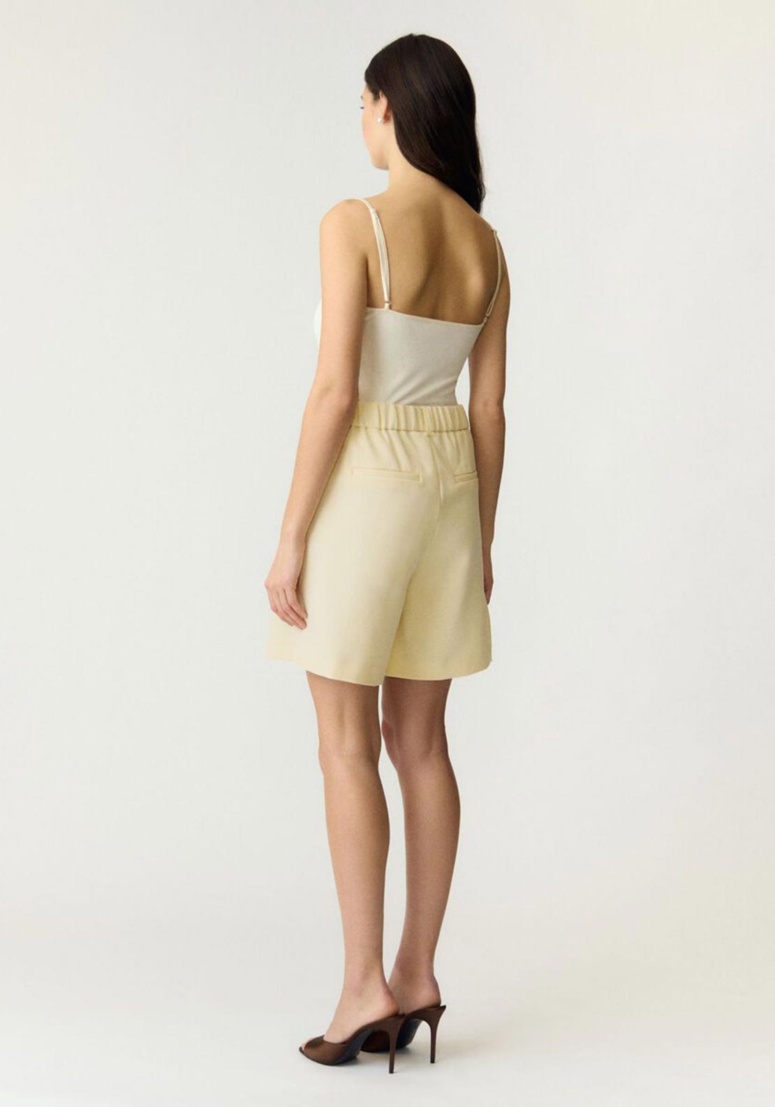 YAS Likka Mid Waist Shorts, Yellow