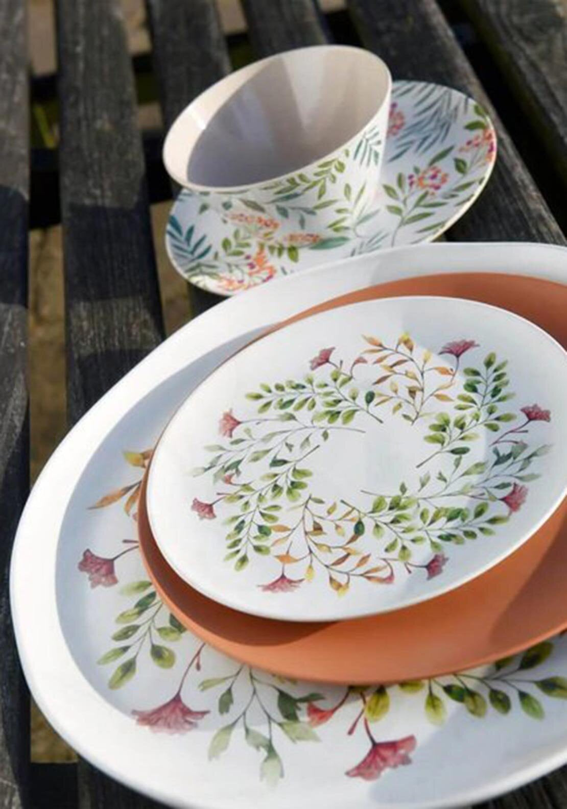 Eddingtons Mediterranean Garden 36cm Serving Platter, White Multi