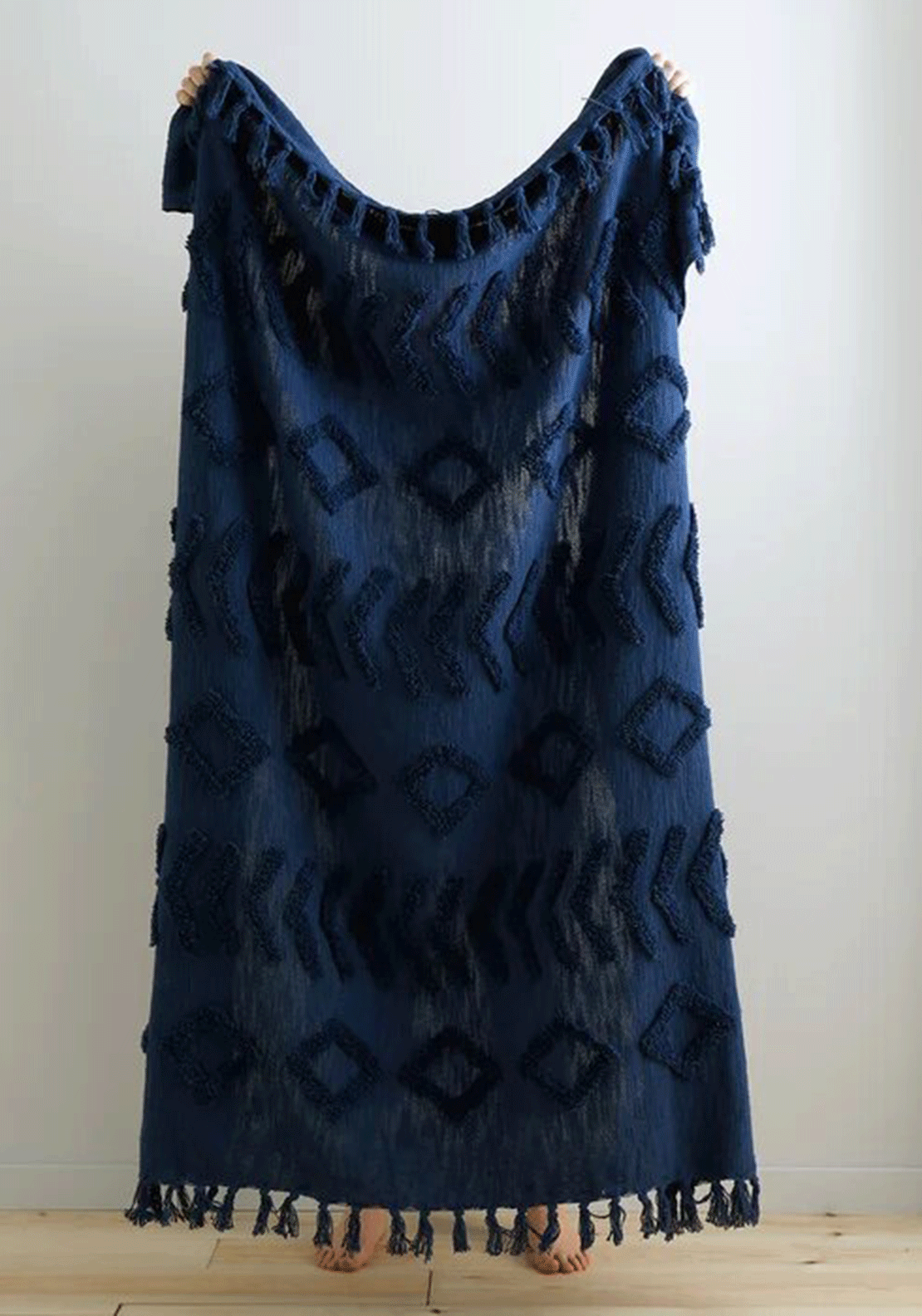 Pineapple Elephant Kabelli Geometric Tufted Throw, Navy