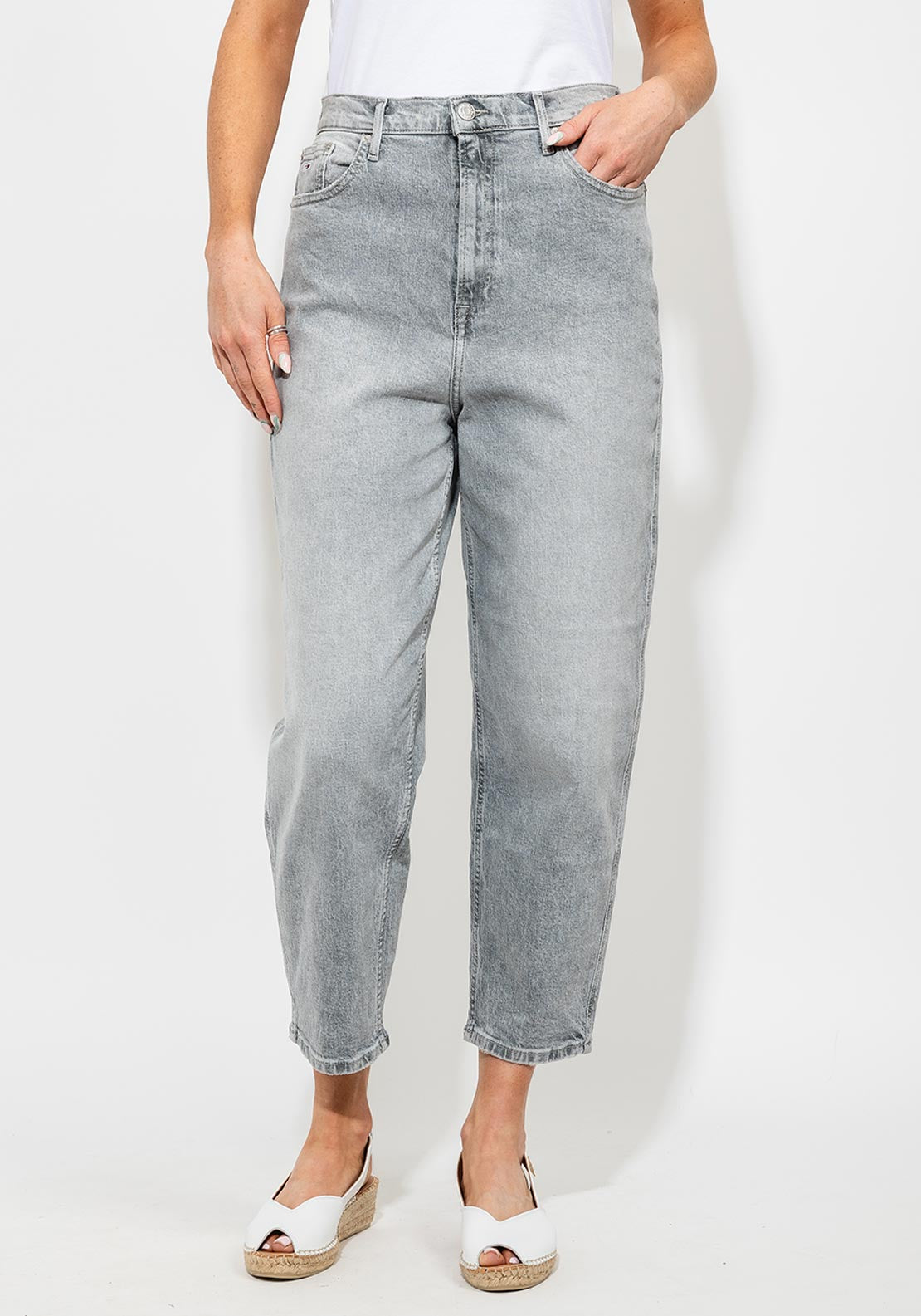 Tommy Jeans Womens Callie High Rise Balloon Jeans, Denim Black