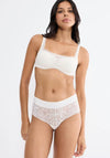 Triumph Body Make Up Illusion Lace Short, Cream