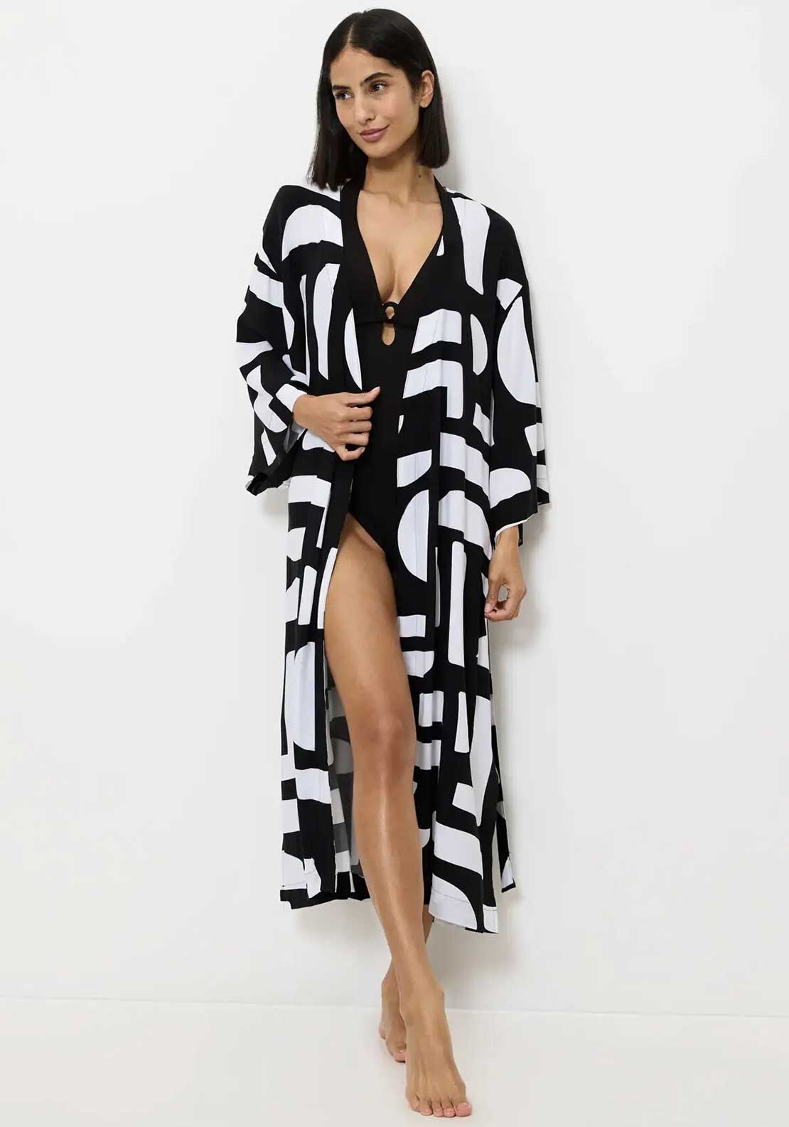 Triumph Beach My Wear Tunic Cover Up, Black