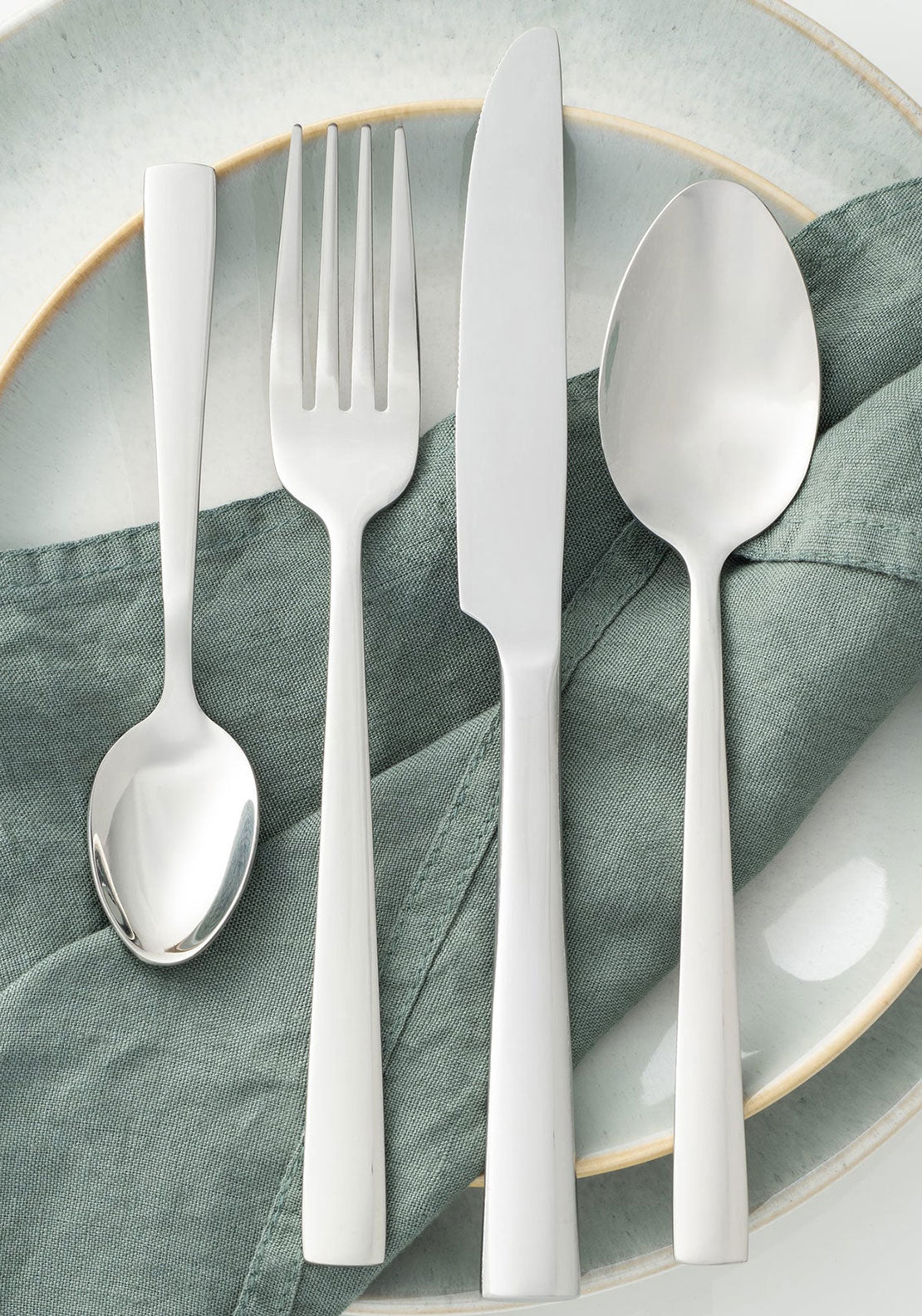NOVA 72 PIECE CUTLERY SET