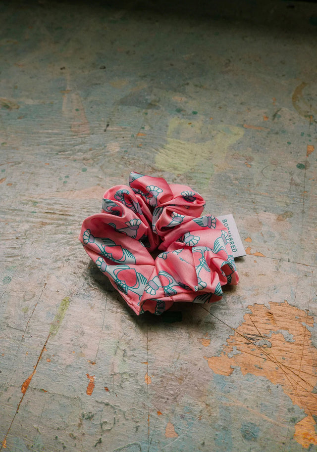 HAIR SCRUNCHCIE CLADDAGH PINK SMALL