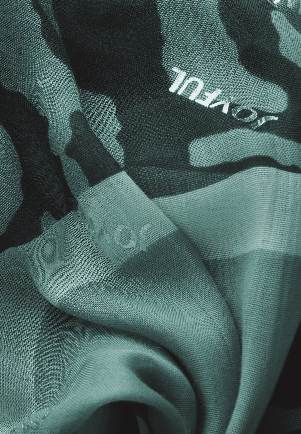 Cecil Joyful Foil Print Loop Scarf, Green