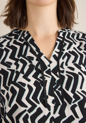 CECIL PIPING PRINT BLOUSE