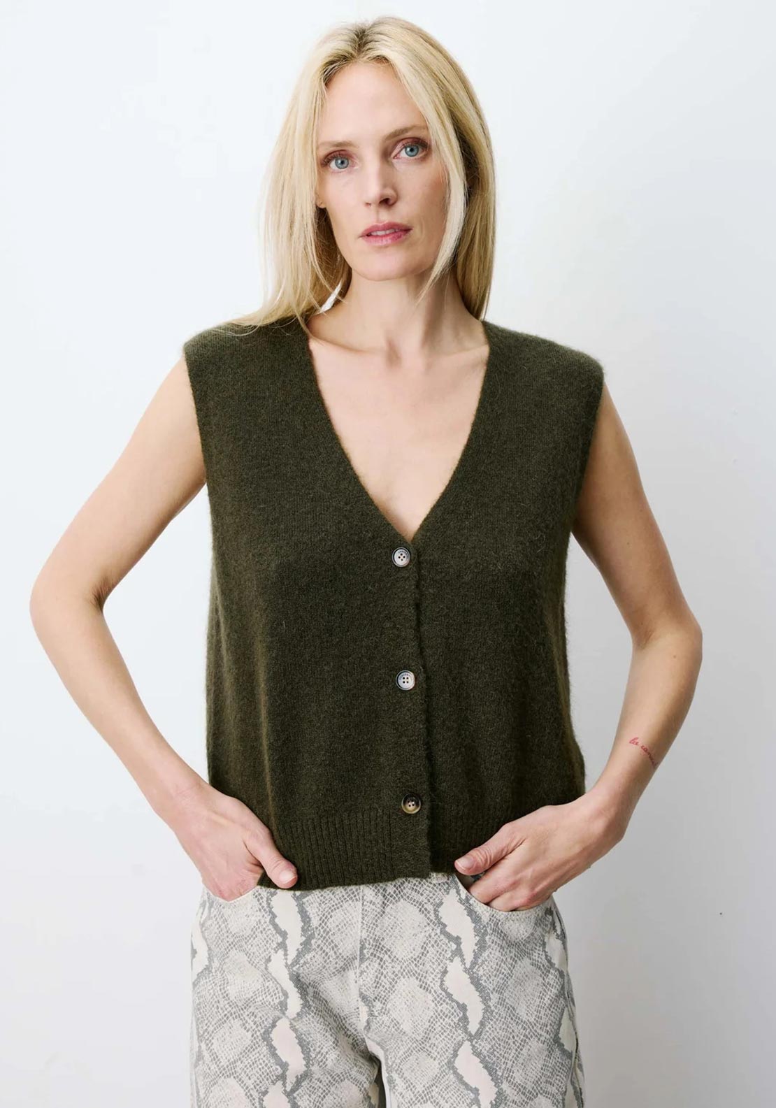 Grace & Mila Nars Sleeveless Knit Cardigan, Khaki Green