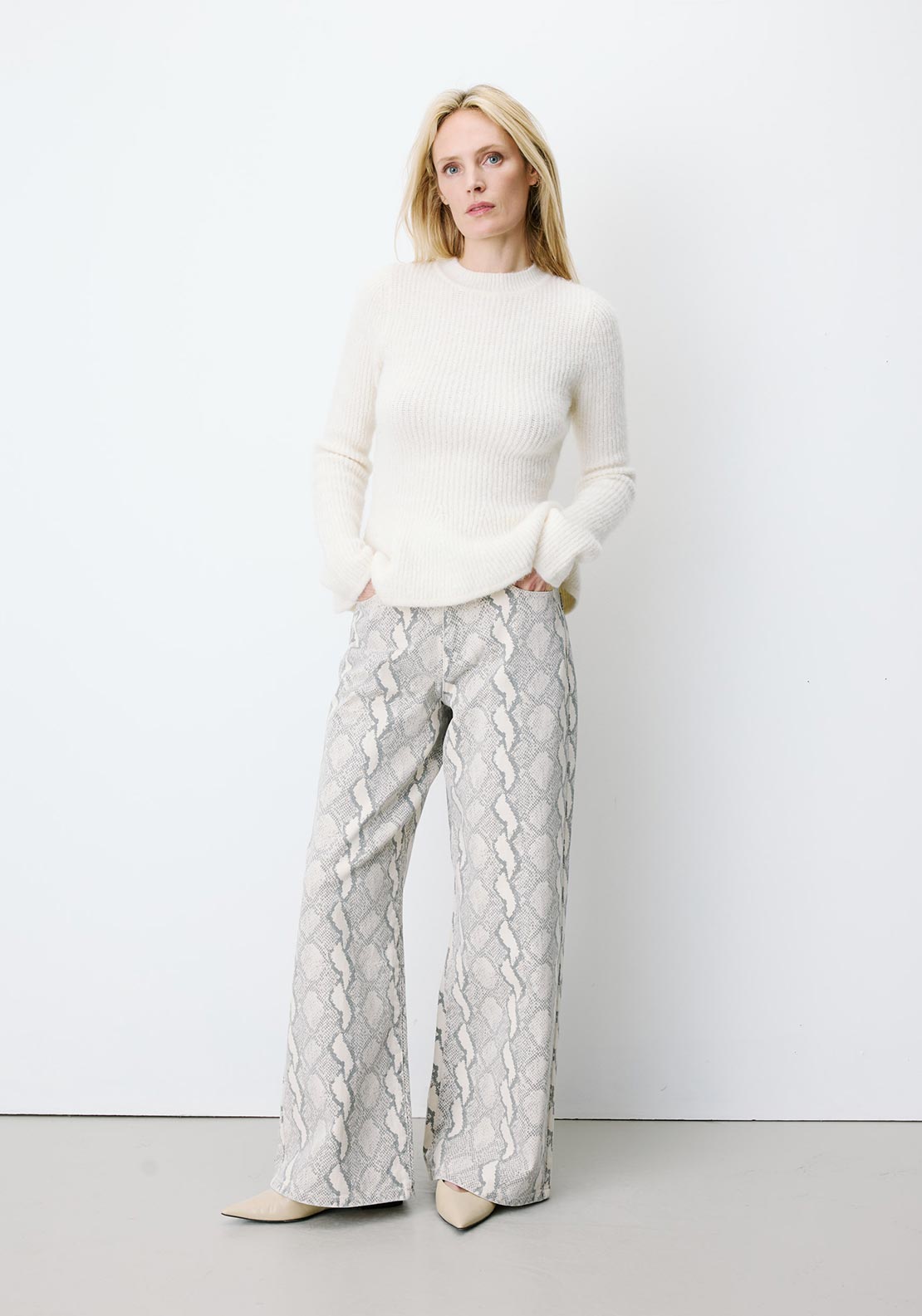 Grace & Mila Knitted Blouse, Cream