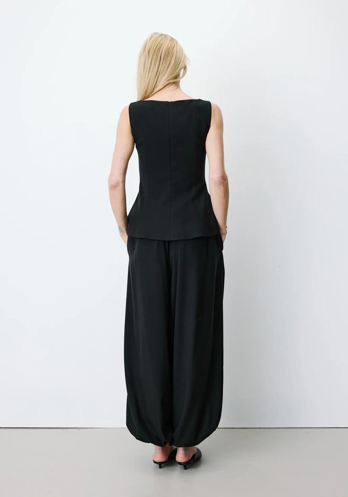 Grace & Mila Argent Sleeveless Top, Black
