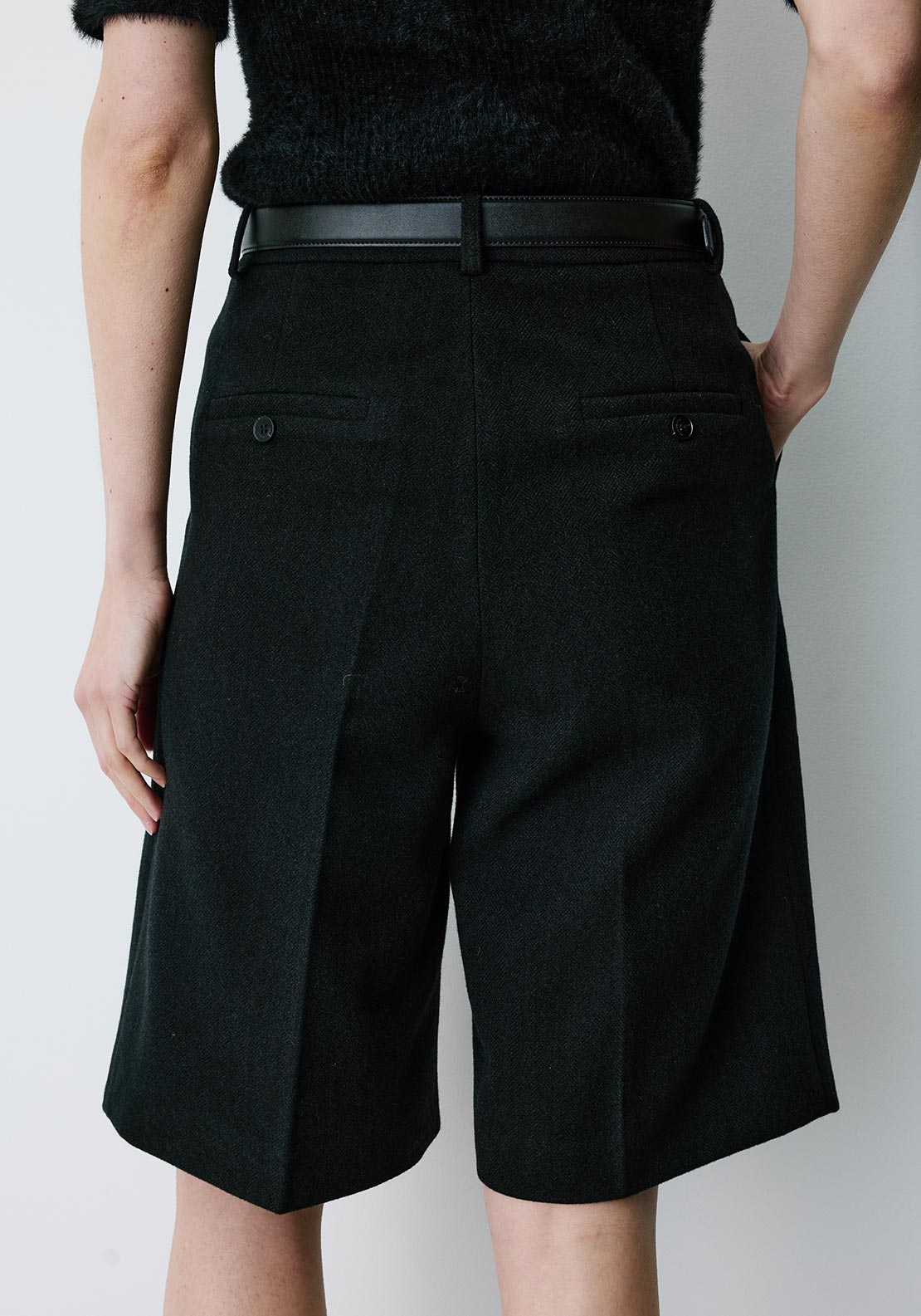 Grace & Mila Bradi Relaxed Tailored Wide Leg Shorts, Charcoal Black