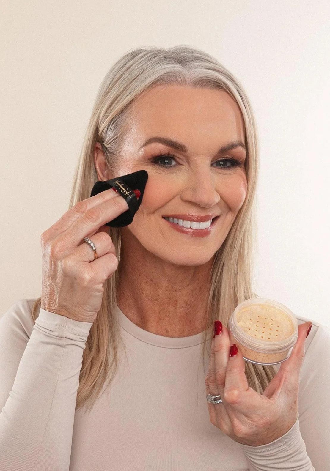 KASH Beauty Velour Powder Puff