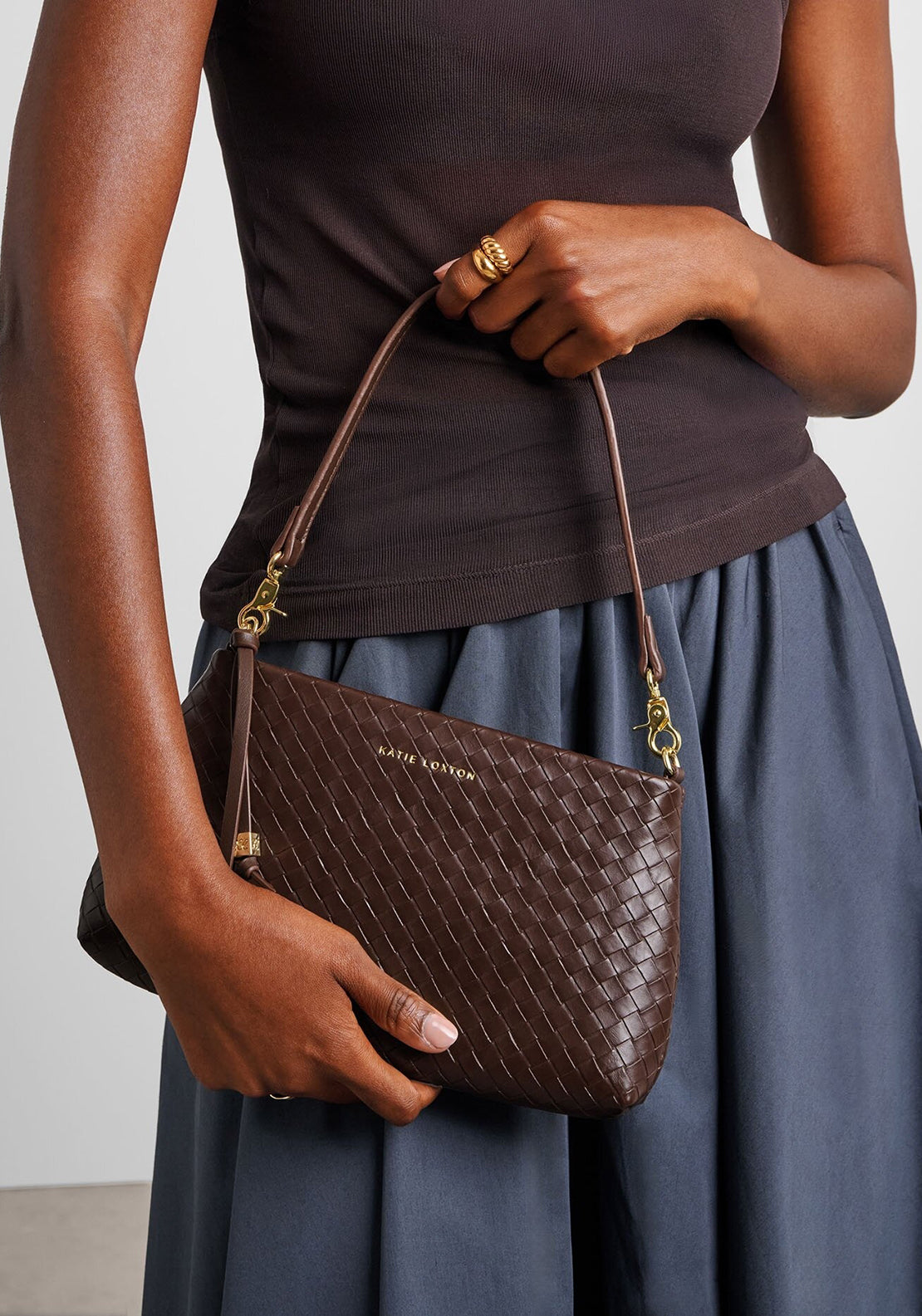 NOVA SMALL SHOULDER BAG DARK CHOCOLATE