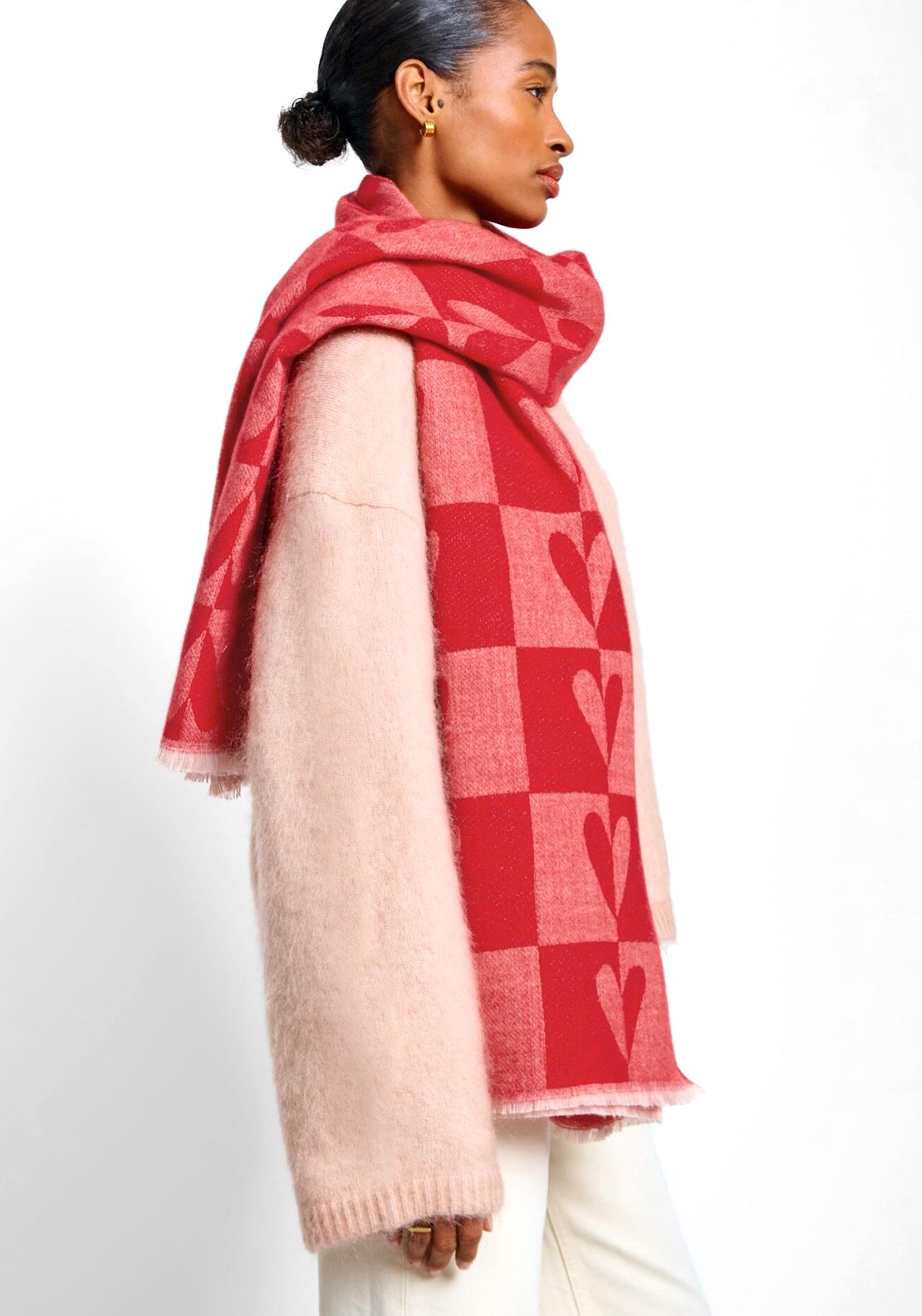 PRNTED BLANKET SCARF  HEART